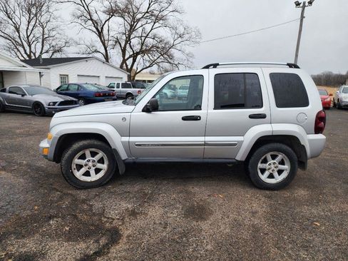 Used 2006 Jeep Liberty Limited image 9