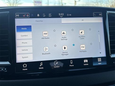 Used 2024 Chrysler Pacifica Touring-L image 29