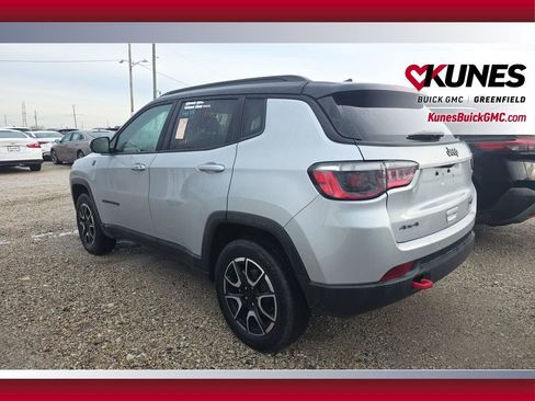 Used 2024 Jeep Compass Trailhawk image 30