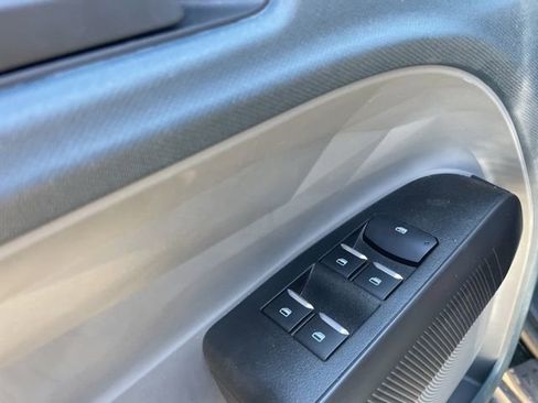 Used 2025 Ford Maverick XL w/ Equipment Group 102A image 14