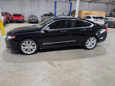 Used 2016 Chevrolet Impala LTZ w/ Enhanced Convenience Package FWD image 4