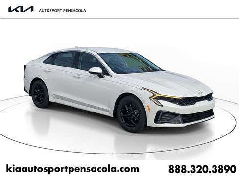 New 2026 Kia K5 LXS FWD image 1