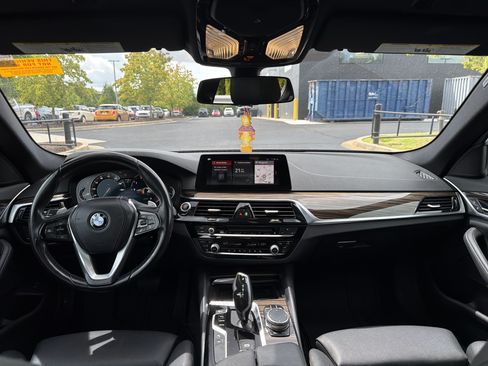 Used 2019 BMW 530i w/ Premium Package RWD image 22