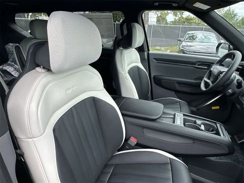 New 2026 Kia EV9 GT-Line image 27