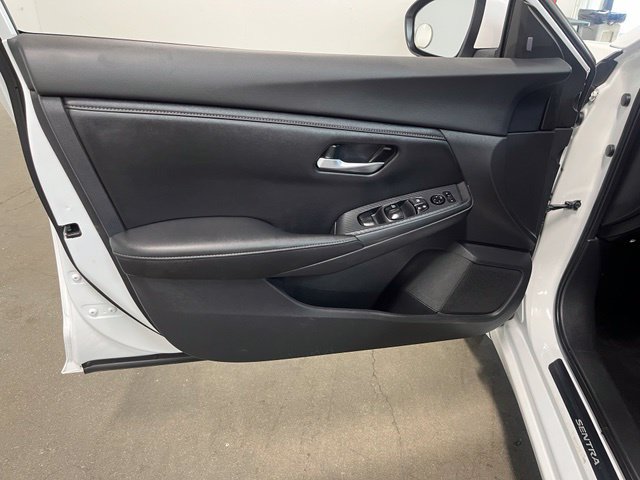 Used 2021 Nissan Sentra SV FWD image 25
