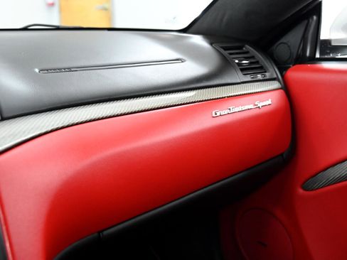 Used 2014 Maserati GranTurismo Sport image 33