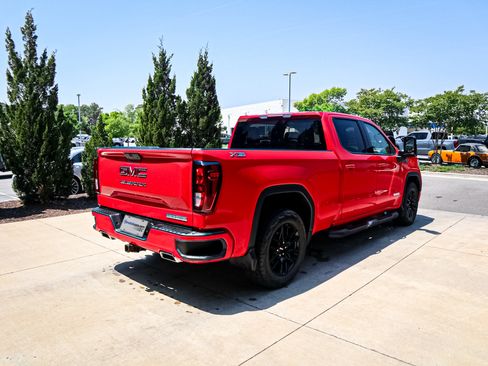 Used 2021 GMC Sierra 1500 Elevation w/ X31 Off-Road Package AWD/4WD image 11