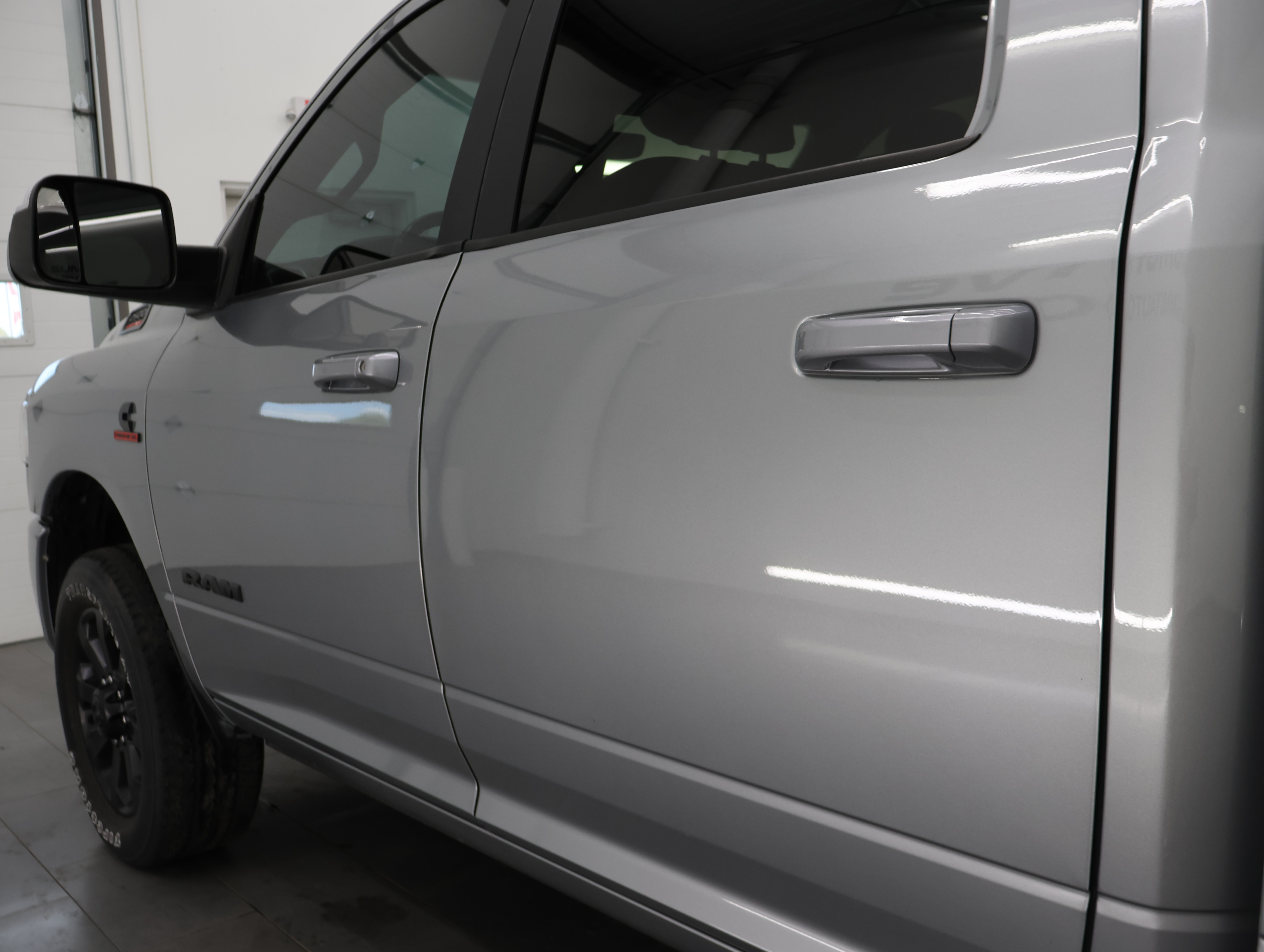 Used 2022 RAM 2500 Big Horn w/ Night Edition AWD/4WD image 32