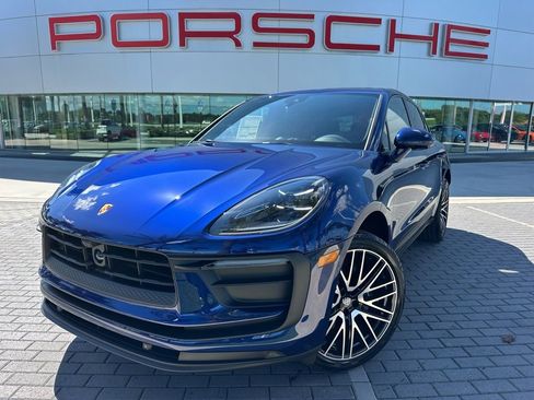 Certified 2026 Porsche Macan AWD/4WD image 1