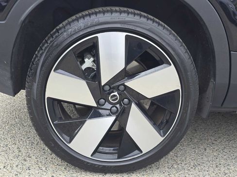 Certified 2023 Volvo C40 P8 Recharge Ultimate w/ Protection Package Premier AWD/4WD image 10