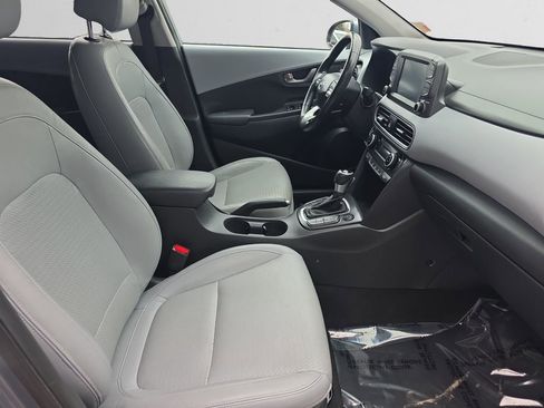 Used 2021 Hyundai Kona Limited image 16