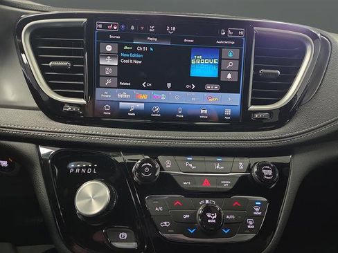 New 2026 Chrysler Pacifica Select w/ S Appearance Package image 17