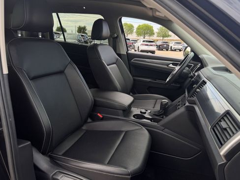 Used 2021 Volkswagen Atlas SE w/ Panoramic Sunroof Package AWD/4WD image 32