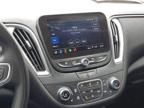 Used 2025 Chevrolet Malibu LT FWD image 13