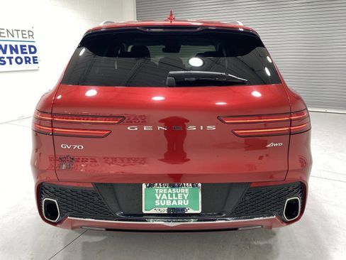 Used 2025 Genesis GV70 2.5T AWD/4WD image 7