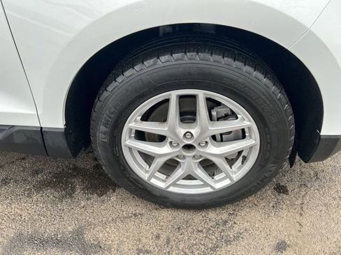 Used 2023 Ford Edge SEL image 43