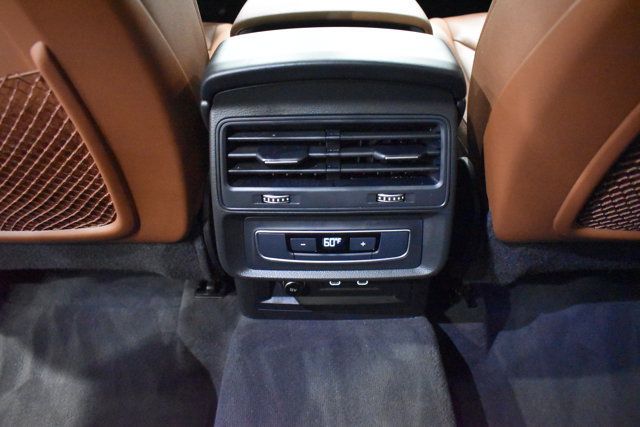 Used 2023 Audi Q7 3.0T Premium w/ Convenience Package AWD/4WD image 25
