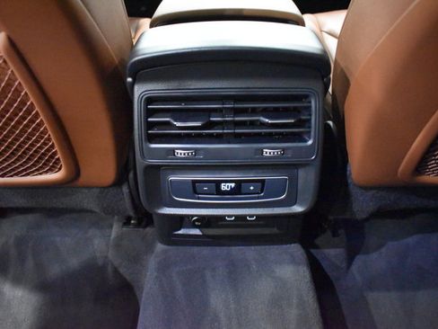 Used 2023 Audi Q7 3.0T Premium w/ Convenience Package AWD/4WD image 25