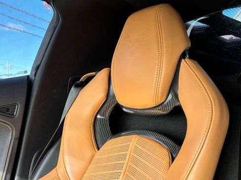 Used 2021 Chevrolet Corvette Stingray image 16