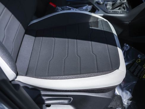New 2026 Volkswagen Taos SE AWD/4WD image 42