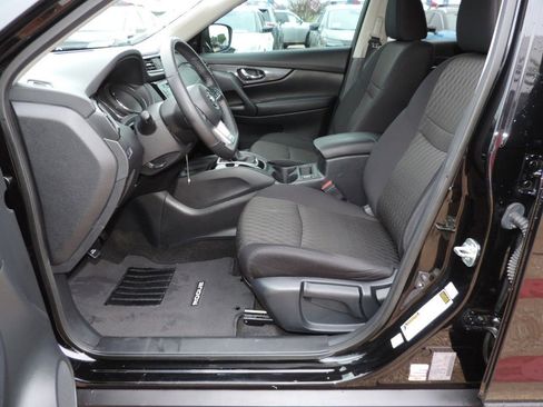 Used 2020 Nissan Rogue S w/ Special Edition Package image 20