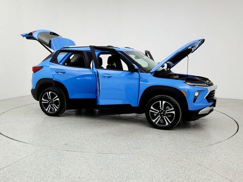 Used 2024 Chevrolet TrailBlazer LT w/ Convenience Package image 10