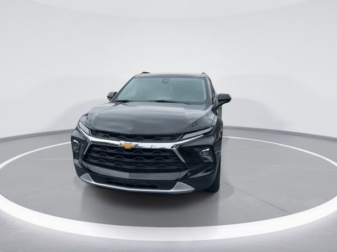 Certified 2026 Chevrolet Blazer LT w/ Convenience Package image 3