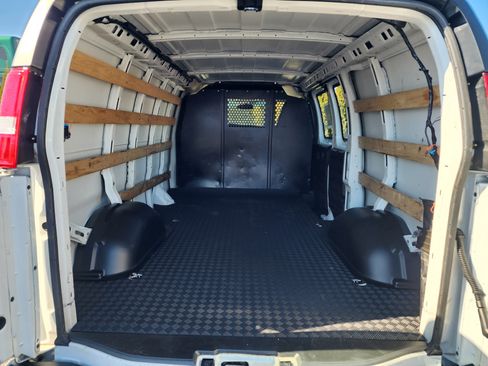 Used 2024 Chevrolet Express 2500 w/ Driver Convenience Package image 13