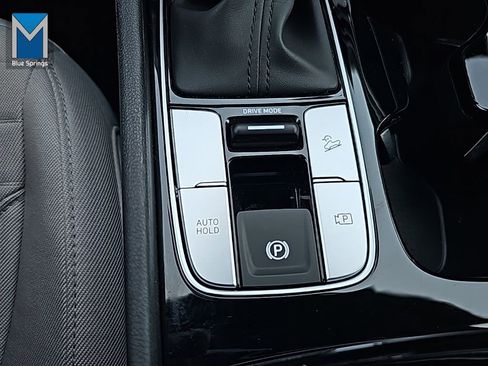 Used 2025 Hyundai Santa Cruz SE image 31