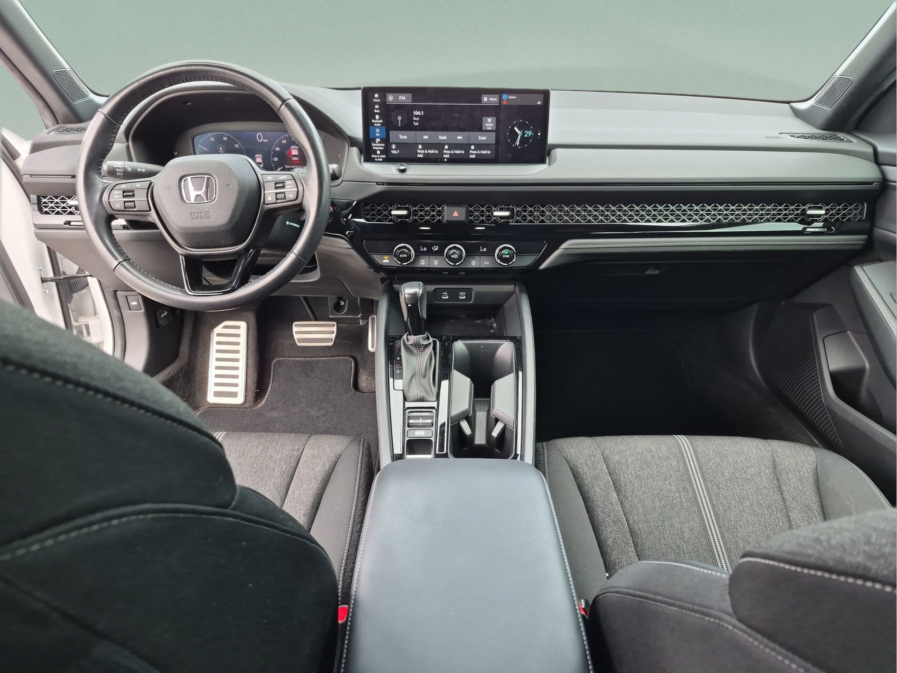 Used 2024 Honda Accord Sport image 25