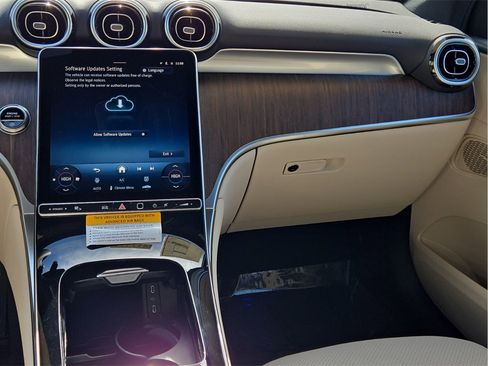New 2026 Mercedes-Benz GLC 300 image 16
