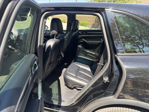 Used 2016 Porsche Cayenne S AWD/4WD image 11