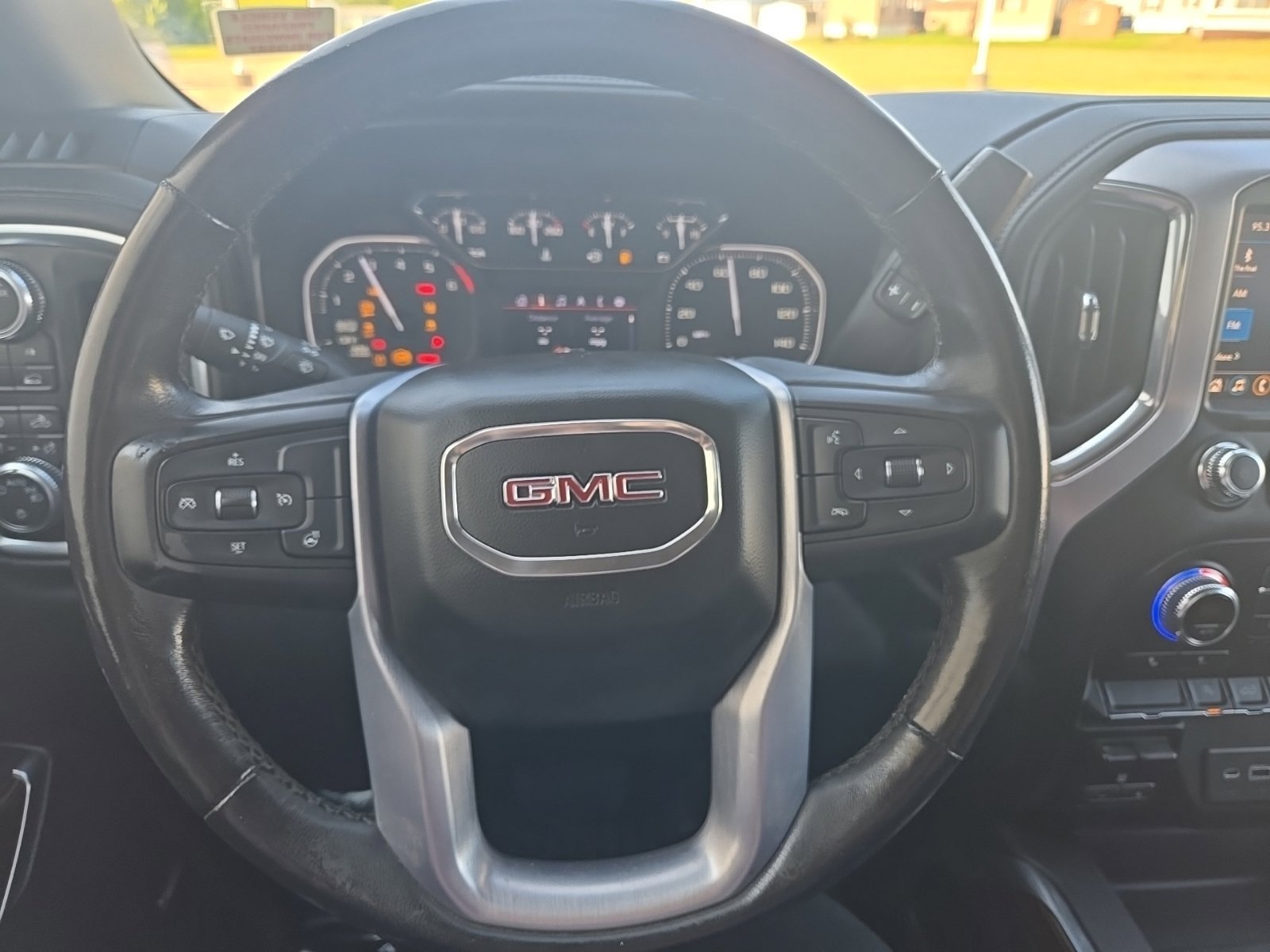Used 2020 GMC Sierra 1500 Elevation w/ Elevation Value Package AWD/4WD image 24
