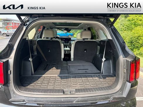 Used 2023 Kia Sorento SX AWD/4WD image 10