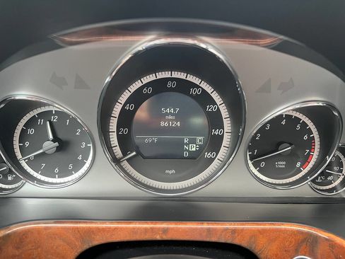 Used 2010 Mercedes-Benz E 350 4MATIC Sedan w/ Premium 1 Pkg image 35