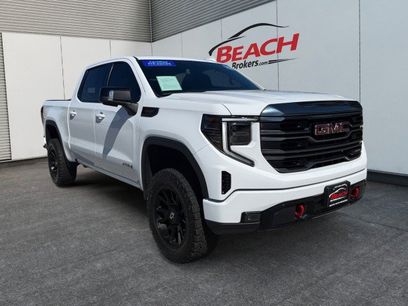 Used 2022 GMC Sierra 1500 AT4 w/ AT4 Preferred Package