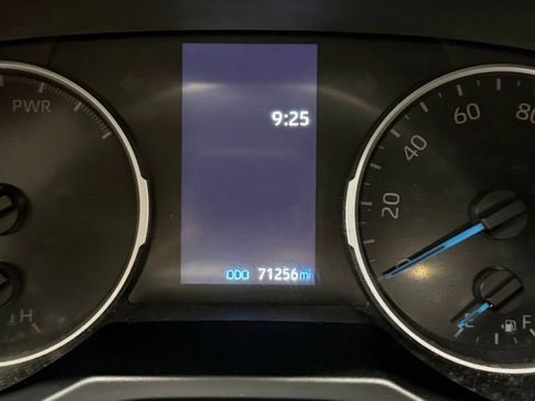 Used 2022 Toyota RAV4 SE AWD/4WD image 14