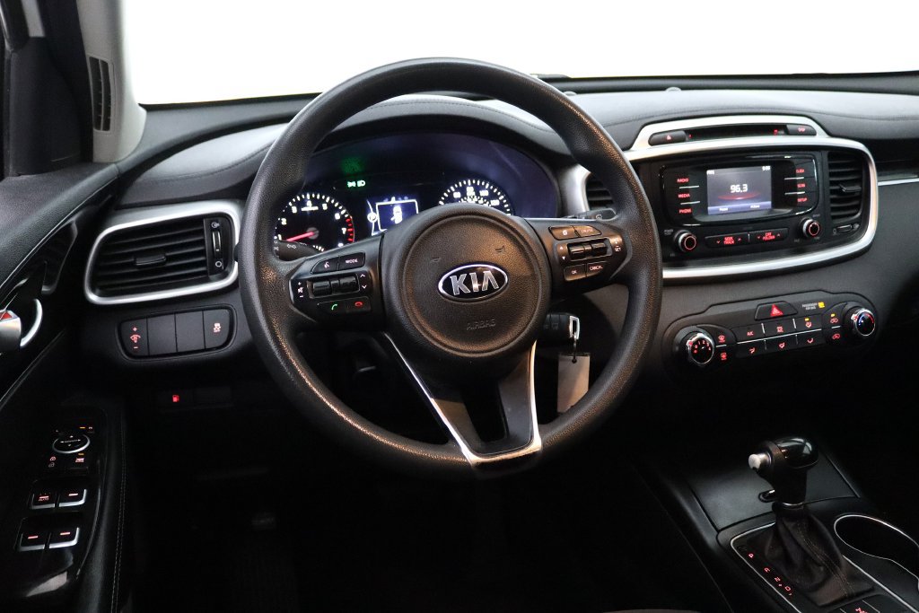 Used 2017 Kia Sorento AWD image 13