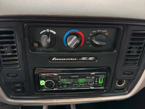 Used 1995 Chevrolet Impala SS RWD image 14