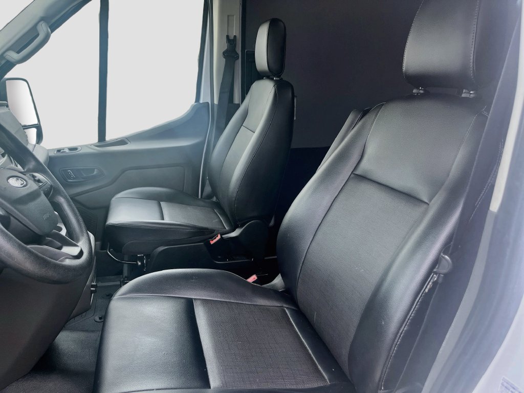 Used 2026 Ford Transit 250 148 Medium Roof Extended AWD image 19