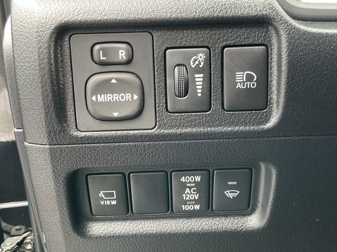 Used 2023 Toyota 4Runner Limited AWD/4WD image 29