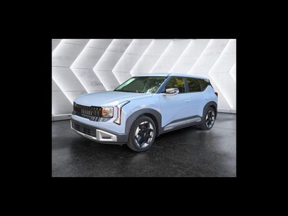 New 2027 Kia Seltos S