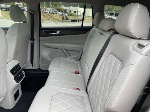 New 2026 Volkswagen Atlas SEL Premium R-Line image 12