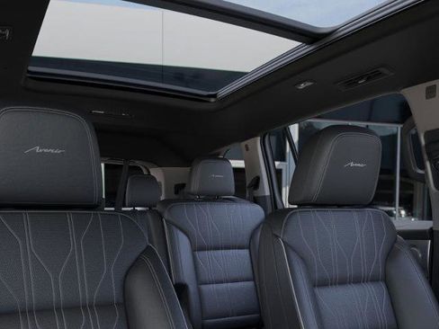 New 2026 Buick Enclave Avenir image 24
