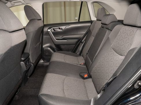 Certified 2024 Toyota RAV4 XLE image 7