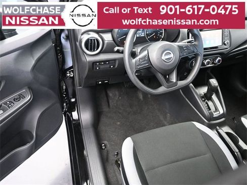 Used 2025 Nissan Versa S w/ Trunk Package image 17