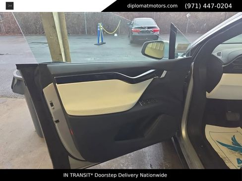 Used 2017 Tesla Model X 100D image 12