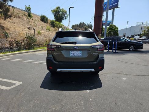 Used 2024 Subaru Outback Touring AWD/4WD image 13