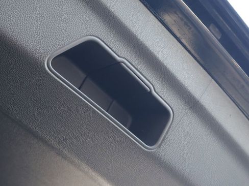 Used 2024 Cadillac Escalade ESV Luxury image 57