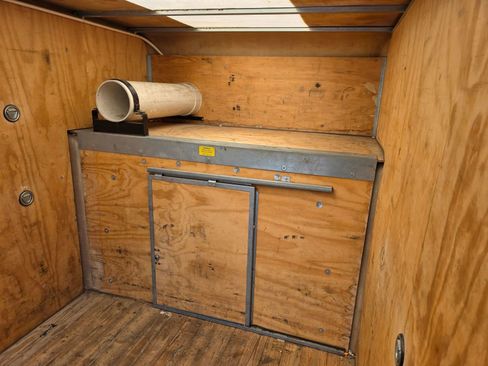Used 2020 Chevrolet Express 3500 w/ Driver Convenience Package RWD image 3
